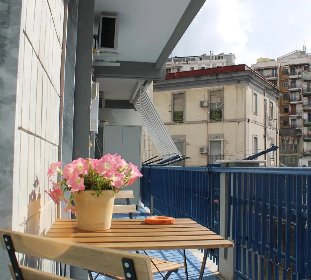 Naples Apartment - Nicolini 39